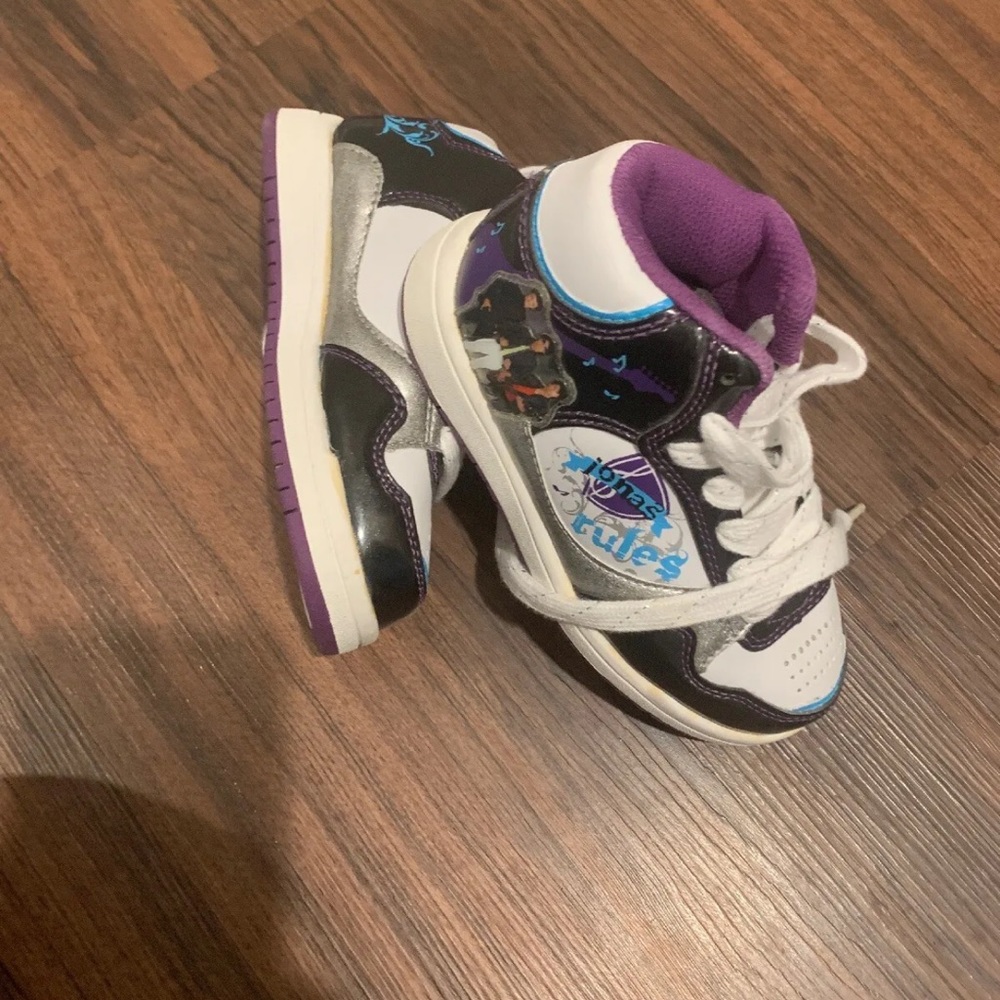 Jonas Brothers Disney Sneaker high shoes girls size 10 1/2 new
